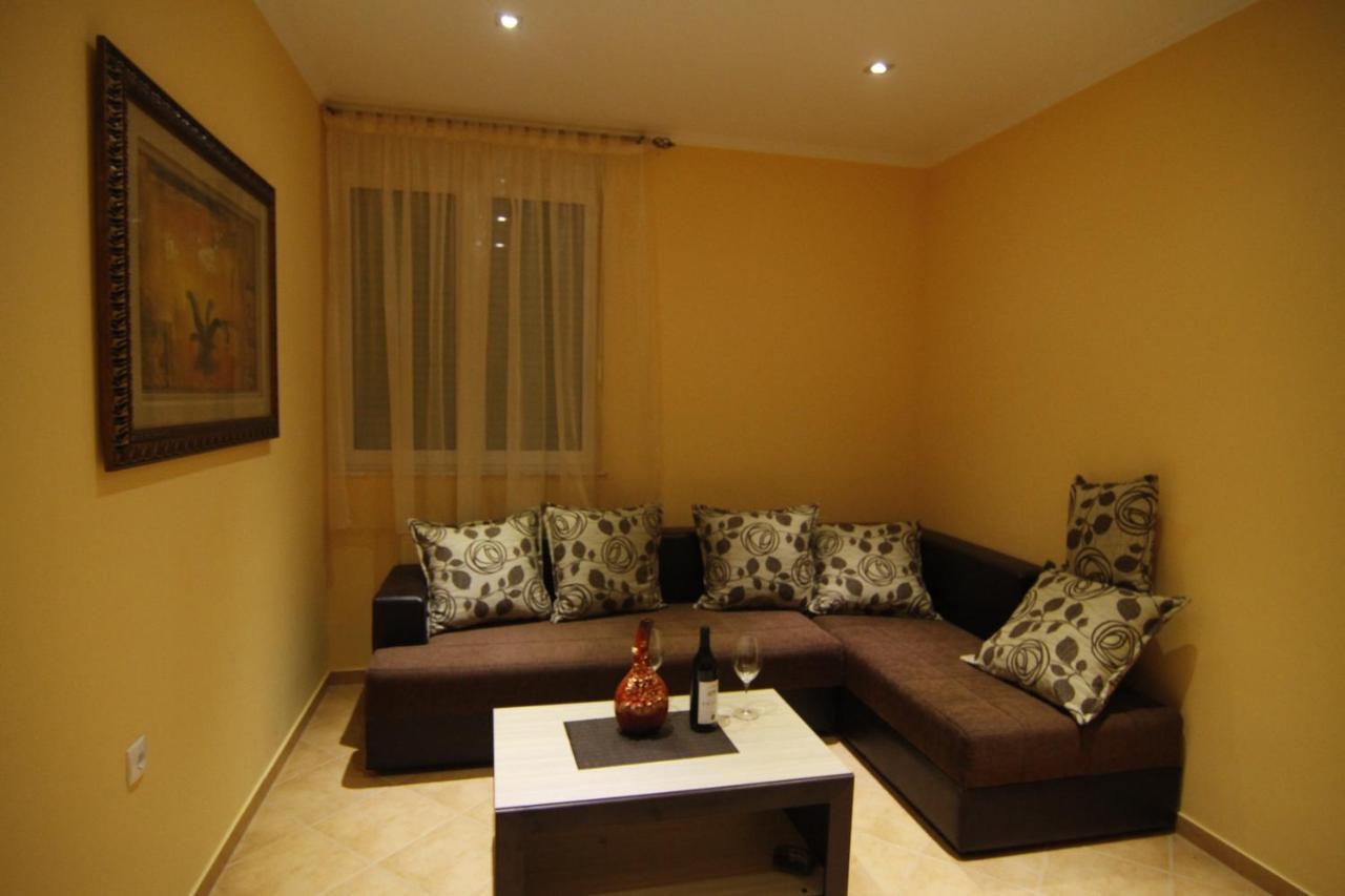 Kopernikus Apartments Ulcinj Quarto foto